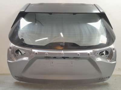 Recambio de porton trasero para toyota yaris cross 2021-2022 hybrid fwd style referencia OEM IAM 670050D810  