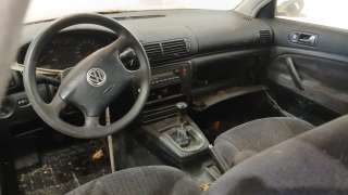 volkswagen passat b5 (3b2) 1996-2001 del año 1999
