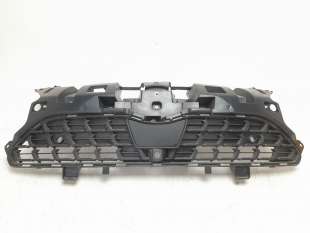 Recambio de rejilla paragolpes central para toyota yaris cross 2021-2022 hybrid fwd style referencia OEM IAM 531110DB20  