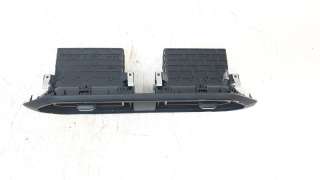Recambio de aireador central para dacia sandero iii 2020- stepway expression referencia OEM IAM 687601848R  