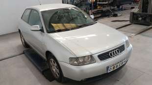 audi a3 (8l1) 1996-2006 del año 2001