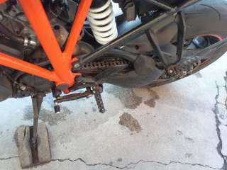 Recambio de estribera derecha para ktm super duke - 1290 super duke r referencia OEM IAM 6130303910033S  