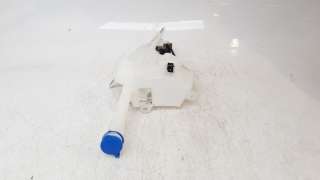 Recambio de deposito limpia para toyota yaris cross 2021-2022 hybrid fwd style referencia OEM IAM 85315K0070  