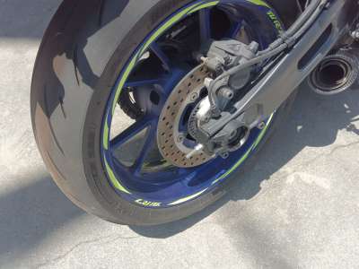 Recambio de disco de freno trasero para yamaha yzf-r 7 2023- yzf-r 7 referencia OEM IAM 1RC2582W0000  