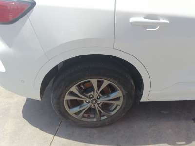 Recambio de aletin trasero derecho para ford kuga iii (dfk) 2019- 2.5 fhev referencia OEM IAM 2427450  
