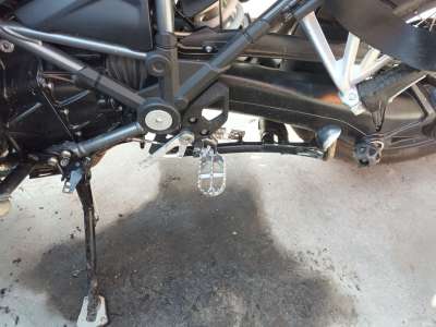 Recambio de caballete central para bmw r 1250 - r 1250 gs adventure referencia OEM IAM 46528526524  