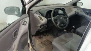 nissan almera tino (v10) 1998-2006 del año 2005