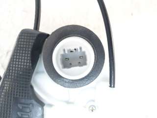 Recambio de cerradura puerta trasera izquierda para toyota yaris cross 2021-2022 hybrid fwd style referencia OEM IAM 69060K0030 