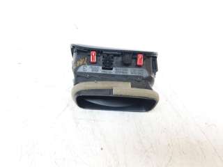 Recambio de aireador derecho para toyota yaris cross 2021-2022 hybrid fwd style referencia OEM IAM 55650K0050  