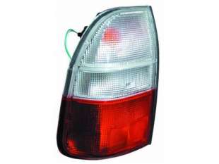 Recambio de piloto trasero izquierdo para mitsubishi l 200 (k6/7) 1996- referencia OEM IAM MR954575 108700157 MB8174054