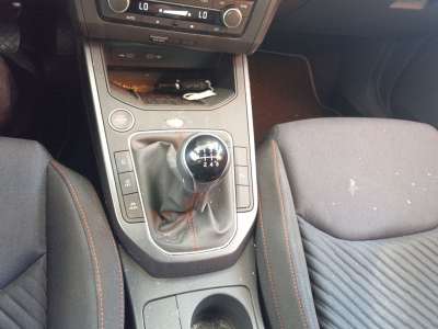 Recambio de pomo palanca cambio para seat ibiza v (kj1, kjg) 2017- 1.0 tsi referencia OEM IAM 6F0711113AAB  