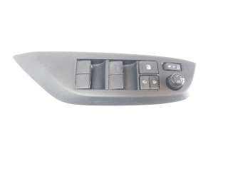 Recambio de mando elevalunas delantero izquierdo para toyota yaris cross 2021-2022 hybrid fwd style referencia OEM IAM 840400D02