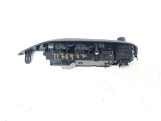 Recambio de mando elevalunas delantero izquierdo para toyota yaris cross 2021-2022 hybrid fwd style referencia OEM IAM 840400D02