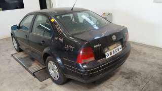 volkswagen bora i (1j2) 1998-2013 del año 2002