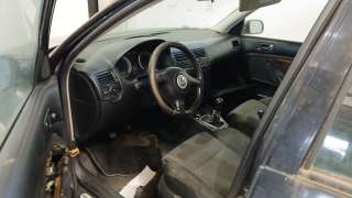 volkswagen bora i (1j2) 1998-2013 del año 2002