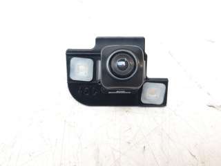 Recambio de camara vision trasera para toyota yaris cross 2021-2022 hybrid fwd style referencia OEM IAM 867900D120  