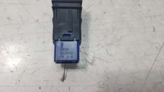 Recambio de interruptor para toyota yaris cross 2021-2022 hybrid fwd style referencia OEM IAM F2225K251D  