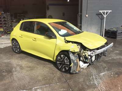 peugeot 208 ii (ub_, up_, uw_, uj_) 2019- del año 2025