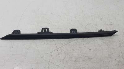 Recambio de moldura para toyota rav 4 v (_a5_, _h5_) 2018- 2.5 hybrid (axah52) referencia OEM IAM 5312342020  