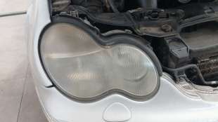 Recambio de faro derecho para mercedes-benz clase c (w203) 2000-2007 c 220 cdi (203.006) referencia OEM IAM A2038201261 A2038201