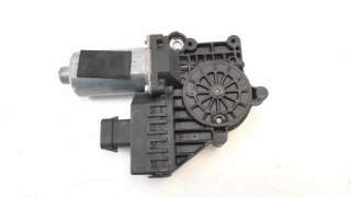 MOTOR ELEVALUNAS DELANTERO DERECHO OPEL ZAFIRA B  - M.998399 / 13132435