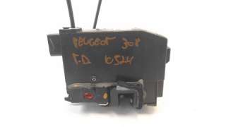 CERRADURA PUERTA TRASERA DERECHA PEUGEOT 308  - M.1081521 / 9826110980