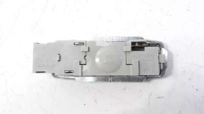 LUZ INTERIOR VOLKSWAGEN GOLF IV BERLINA  - M.1100412 / 3B0947291