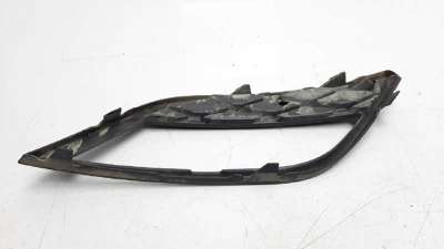 REJILLA PARAGOLPES IZQUIERDA SEAT TOLEDO  - M.1103383 / 6JA807681A