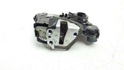 CERRADURA PUERTA DELANTERA DERECHA TOYOTA VERSO  - M.1116706 / 6903002231