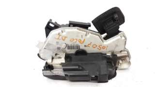 CERRADURA PUERTA DELANTERA IZQUIERDA VOLKSWAGEN POLO  - M.1078699 / 5K1837015E