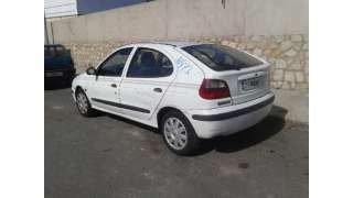 RENAULT MEGANE I FASE 2 BERLINA 1.9 dCi Fairway 2002 4p - 16473