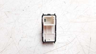 MANDO ELEVALUNAS DELANTERO DERECHO PEUGEOT 208  - M.1095723 / 96751115ZD