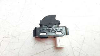 MANDO ELEVALUNAS TRASERO IZQUIERDO PEUGEOT 208  - M.1095726 / 96751115ZD