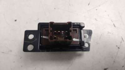 INTERRUPTOR NISSAN X-TRAIL  - M.920216 / INTERRUPTOR