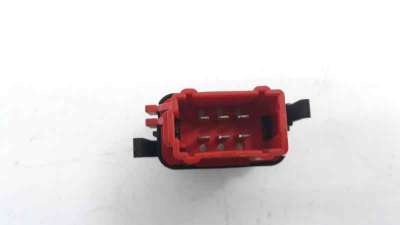 INTERRUPTOR RENAULT CLIO II FASE II  - M.953120 / INTERRUPTOR