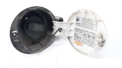 TAPA EXTERIOR COMBUSTIBLE VOLKSWAGEN GOLF IV BERLINA  - M.1097414 / 1J6809857