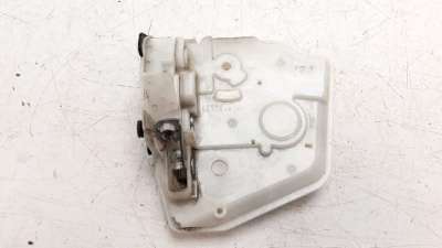 CERRADURA PUERTA DELANTERA DERECHA MAZDA 3 LIM.  - M.1141359 / BHS258310A