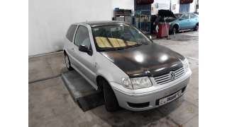 VOLKSWAGEN POLO BERLINA 1999-2002 1.4 60 CV 2001 3p - 21346