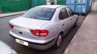 RENAULT MEGANE I FASE 2 CLASSIC 1.4 16V RT 1999 4p - 16918