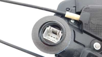 CERRADURA PUERTA TRASERA DERECHA TOYOTA VERSO  - M.1148042 / 690500F031