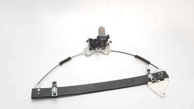 ELEVALUNAS DELANTERO DERECHO SSANGYONG RODIUS  - M.1100520 / 7234021001