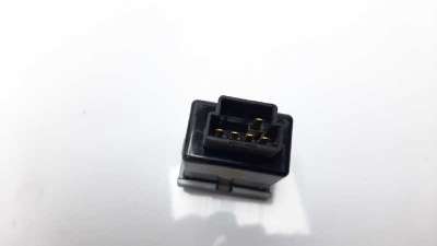 INTERRUPTOR SSANGYONG RODIUS  - M.1151766 / 8136021010