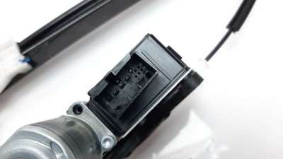 ELEVALUNAS TRASERO IZQUIERDO AUDI Q3  - M.1149904 / 83A839461