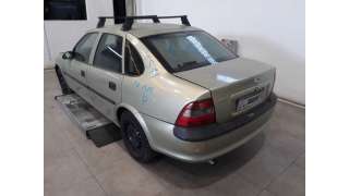 OPEL VECTRA B BERLINA 1.6 16V 101 CV 1996 4p - 21511