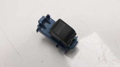 MANDO ELEVALUNAS TRASERO IZQUIERDO TOYOTA VERSO  - M.1148101 / 848100F030