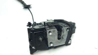 CERRADURA PUERTA TRASERA DERECHA RENAULT CAPTUR  - M.1137396 / 805027072R