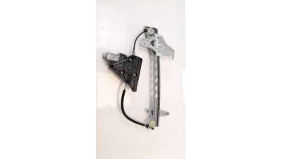 ELEVALUNAS DELANTERO DERECHO TOYOTA AYGO  - M.1109402 / 698100H031