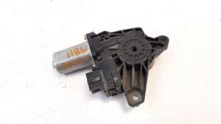 MOTOR ELEVALUNAS TRASERO DERECHO MERCEDES CLASE A  - M.895547 / A2469063200