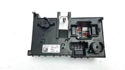 CAJA RELES / FUSIBLES MERCEDES CLASE C  LIM.  - M.1045385 / A2059062501