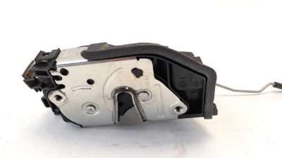 CERRADURA PUERTA DELANTERA IZQUIERDA BMW SERIE 1 LIM.  - M.977790 / 7229461
